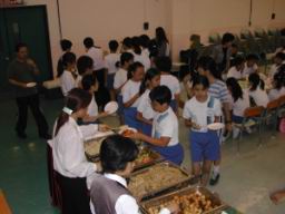 030710lunch_12.JPG
