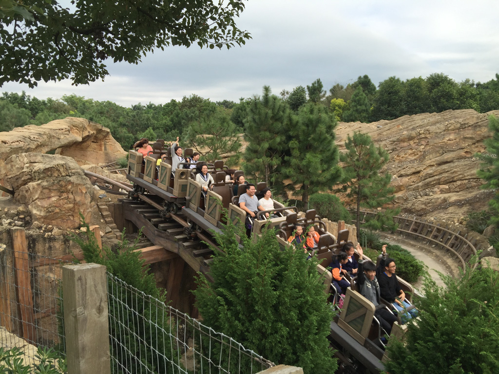 2016-11-24%2015.12.03