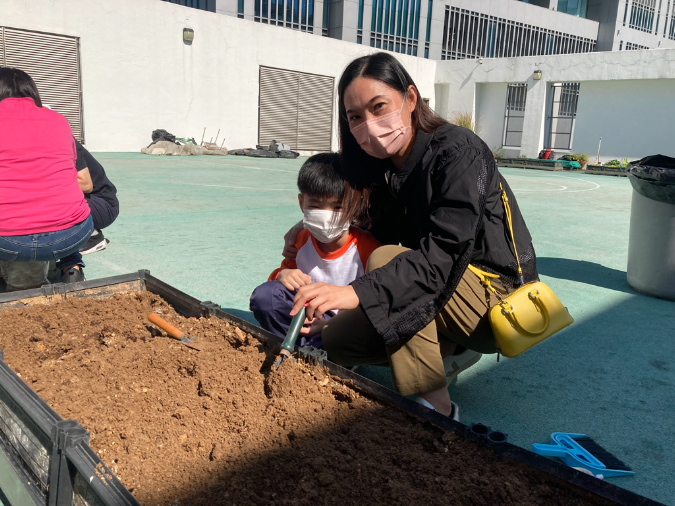 FC69F6DD-67A4-44A8-9B34-CB31B3A84AB2